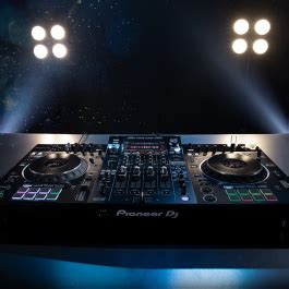 Sistema DJ Profesional Todo En Uno De 4 Canales XDJ XZ PIONEER DJ