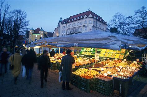 Viktualienmarkt München Bayern Bild kaufen 70026326 lookphotos