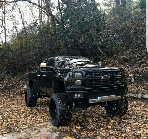 Pin By Marladonnelly On 〰 Jacked Up 〰 Jacked Up Trucks Trucks Chevy