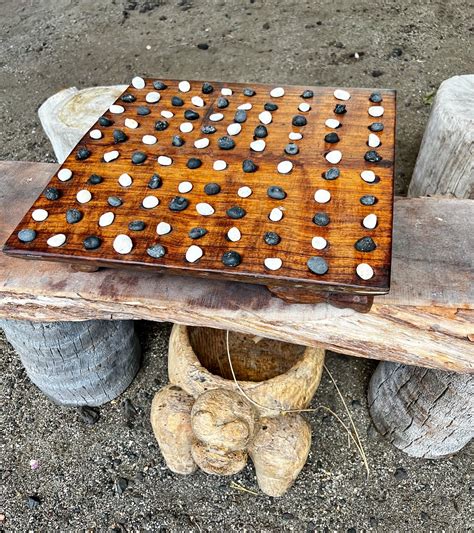 Hawaiian Checker Board Made Of Koa Wood Kōnane Papamū A Flickr