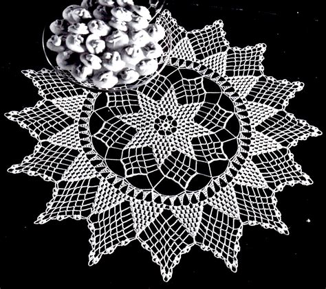 holiday doily Archives - Vintage Crafts and More