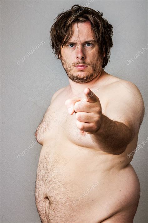 Hombre Desnudo Gordo Apuntando Firmemente Foto De Stock Txking