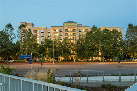 Park Stay And Fly Seattle Sea Airport Parking Seattle Airport Hotels Park Sleep Hotels