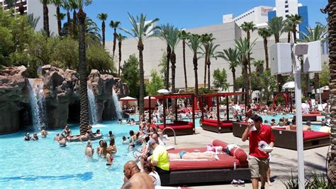 10 Best Las Vegas Hotel and Resort Pools — In The Loop Travel