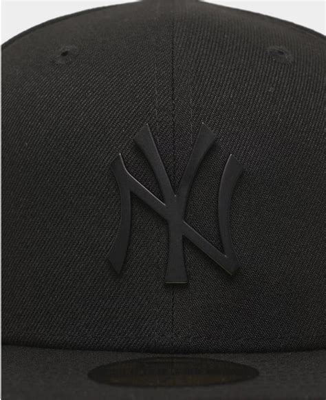 New Era New York Yankees Metal Badge 59fifty Fitted Blackblack Men