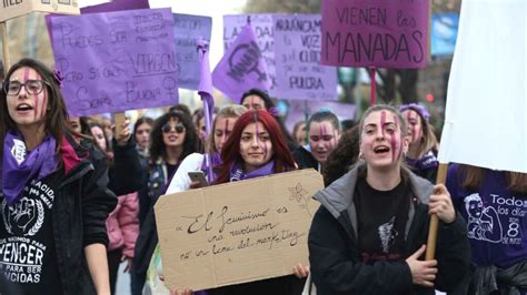 4 Olas Del Feminismo Conoce Cuáles Son