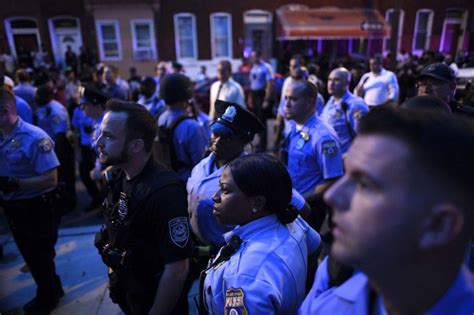 Politicians Push For Gun Control After 6 Police Officers Shot In Philadelphia Standoff Good