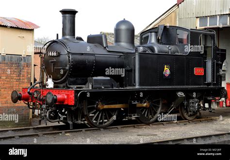 Gwr 1400 Class 0 4 2t No 1466 Stands Outside The Shed At Didcot Railway