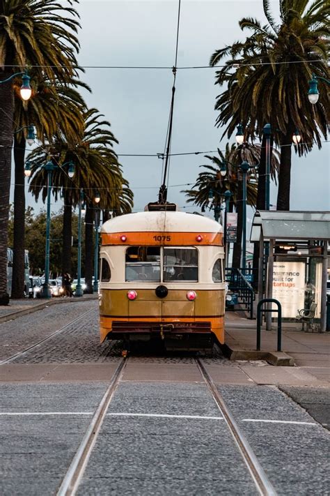 San Francisco Trolley Pictures | Download Free Images on Unsplash | San ...