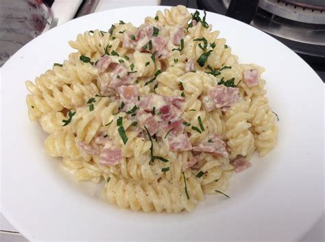 Fusilli Carbonara