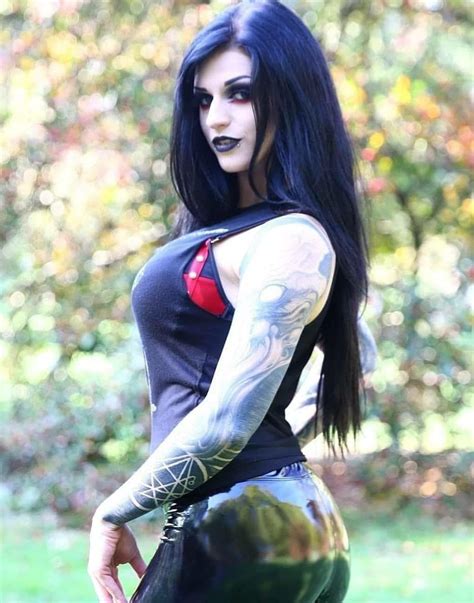 Pin De Jorge Saez Em Gothic Beleza Gótica Belas Modelos Gótica