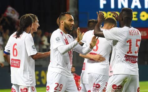 Ligue 2 Stade Brestois AC Ajaccio 1 0 Brest Saute Dans Le Bon