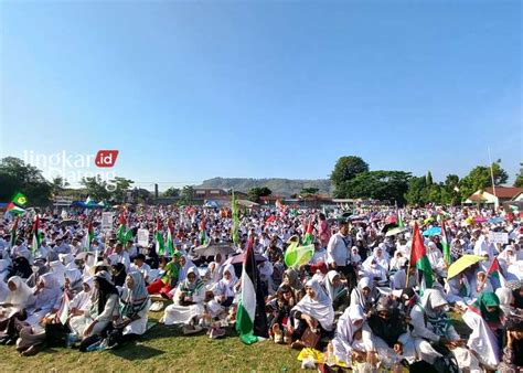 Ribuan Masyarakat Kendal Tumpah Ruah Ikuti Aksi Solidaritas Peduli