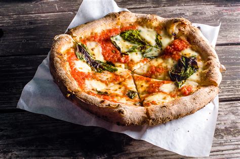 Come Fare La Pizza Napoletana Con Lievito Madre La Ricetta Dello Chef