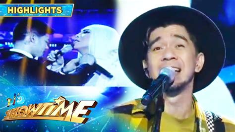 Teddy Corpuz Performs His New Song For Vice Ganda And Ion Perez Its