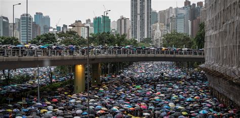 Hong Kong Intento Absurdo De Prohibir Canci N De Protesta Clara