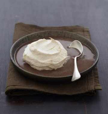 Ile flottante classique au caramel Recettes de cuisine Ôdélices