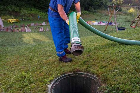 Comment entretenir une fosse septique SD Débouchage