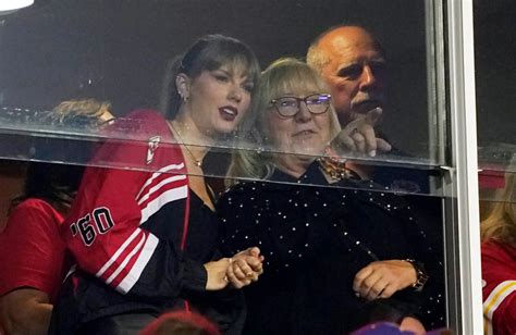 Donna Kelce likely not sitting in box with Taylor Swift at Super Bowl