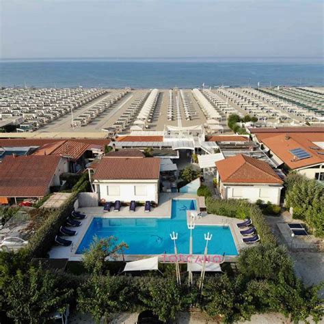 Stabilimento Balneare Bagno Toscano Marina Di Pietrasanta Ristorante