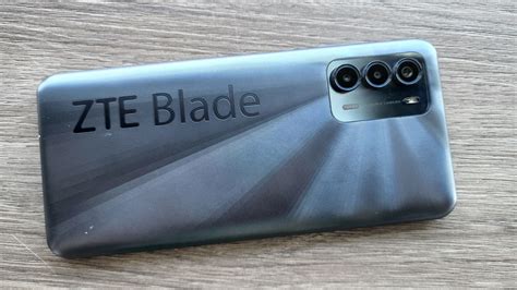 Zte Blade V40 Vita Comes With A Humongous Battery At The Price Of Rm599