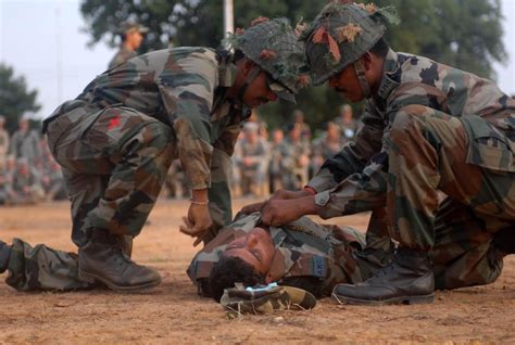 10 Reasons Why Should You Salute And Respect That Soldier At The Loc