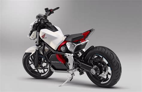 Honda introduces 'Riding Assist-e' self-balancing electric motorcycle ...