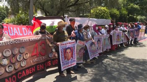 Protestan En México Frente A La Embajada Israelí Por El Caso Ayotzinapa