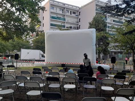 Essonne Le Film Sonic Projet En Plein Air Sur La Place Mend S