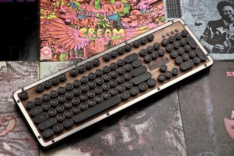 Conoce El Teclado Mec Nico Azio Vintage Retro Y Dise O En Un Lugar