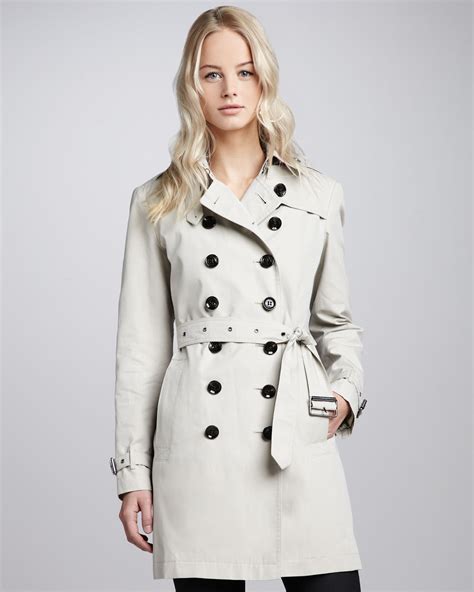 Lyst Burberry Brit Classic Cotton Trenchcoat In Natural