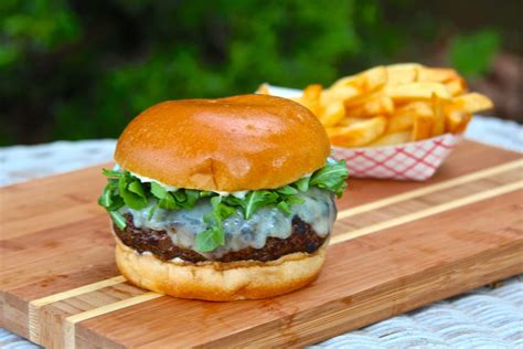 Gourmet Kangaroo Burger Recipe | Dandk Organizer