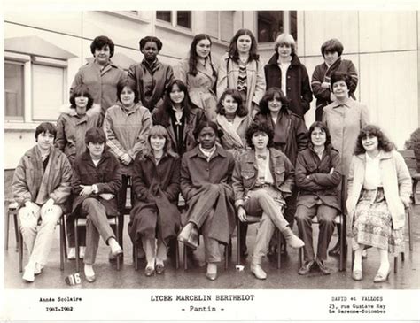 Photo de classe Première de 1981 Lycée Marcelin Berthelot Copains d