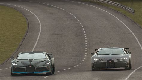 Bugatti Chiron Pur Sport Vs Bugatti Divo Who Wins Youtube