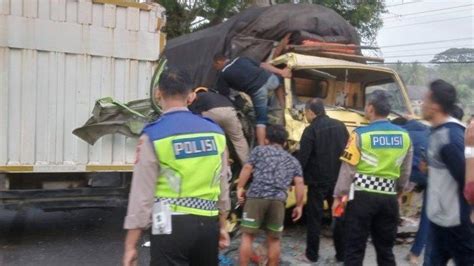 3 Orang Terluka Akibat Kecelakaan Beruntun Di Jalan Toyan Brosot Kulon