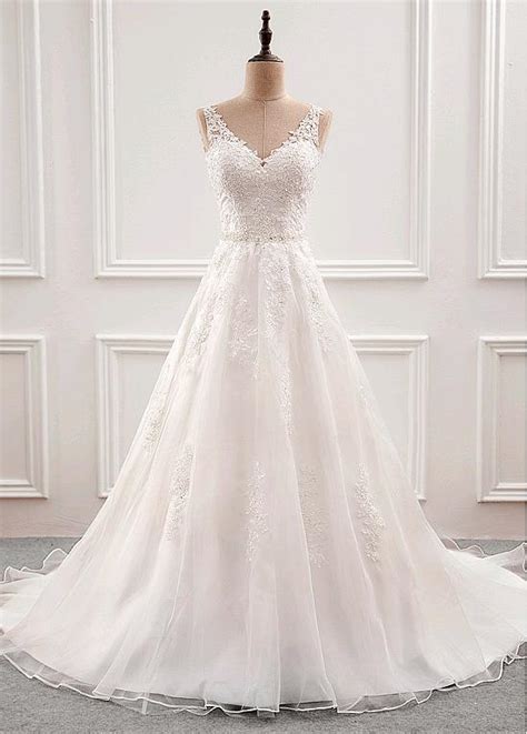 Fabulous Tulle And Organza V Neck Neckline A Line Wedding Dress With