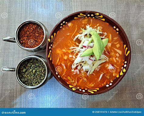 El Pozole Es Una Sopa Tradicional O Guiso De Cocina Mexicana Con Carne