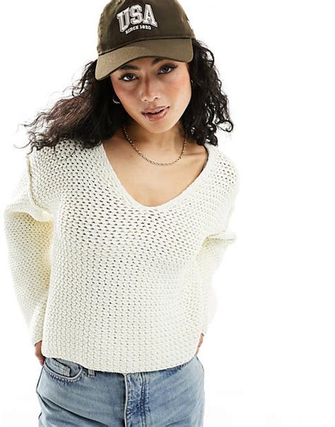 Asos Design V Neck Jumper In Textured Stitch In Cream Asos