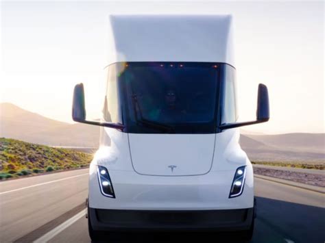 Teslas Electric Semi Truck Takes On A Diesel Big Rig Cyberguy