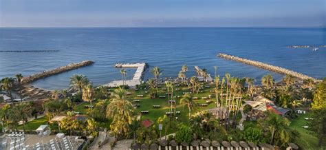 Amathus Beach Hotel Limassol - Luxury Lifestyle Awards