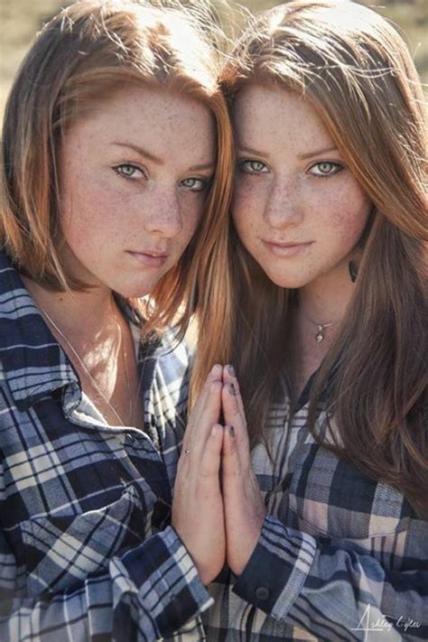 The Poppy Twins Photoshoot In Colorado Springs In A Field Plaid Fall Theme Styled Photos