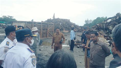 Komisi III DPRD Bontang Sidak Penumpukan Besi Tua Di Pelabuhan Tanjung