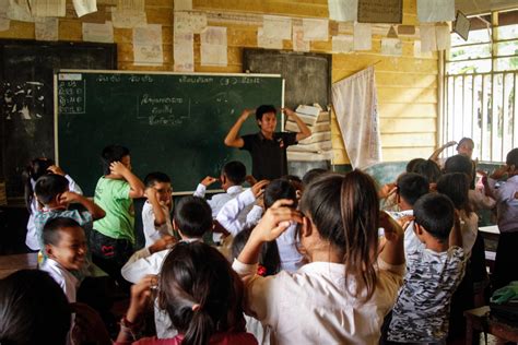 Teacher Training in Laos - Pencils of Promise