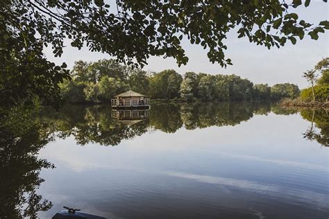 Cabanes Des Grands Lacs Nuit Insolite Dans Une Cabane Sur L Eau