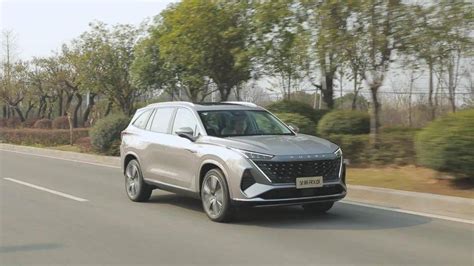 20万级最卷中型suv！荣威旗舰suv能成家用焦点吗？搜狐汽车搜狐网