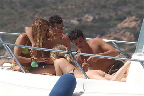 Jasmine Carrisi Enjoys Holidays With Her Friends In Sardinia 16 Photos