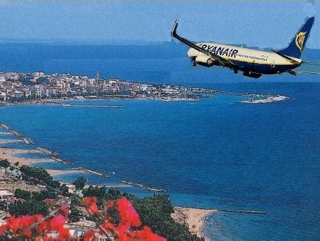 Ryanair Annuncia Le Nuove Rotte Da E Per Crotone Quicosenza