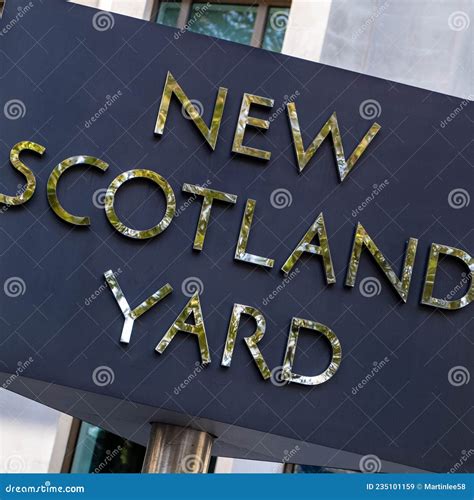 New Scotland Yard Metropolitan Police Headquarters Victoria Embankment