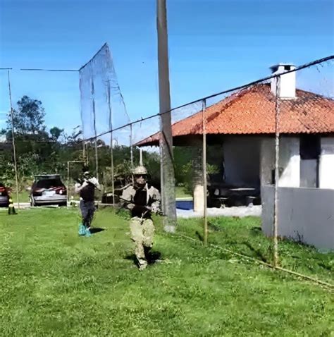 Agentes da Polícia Civil de SC participam de curso na S W A T nos EUA