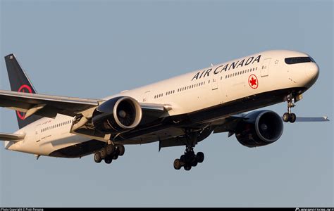 C FIUR Air Canada Boeing 777 333ER Photo By Piotr Persona ID 996502